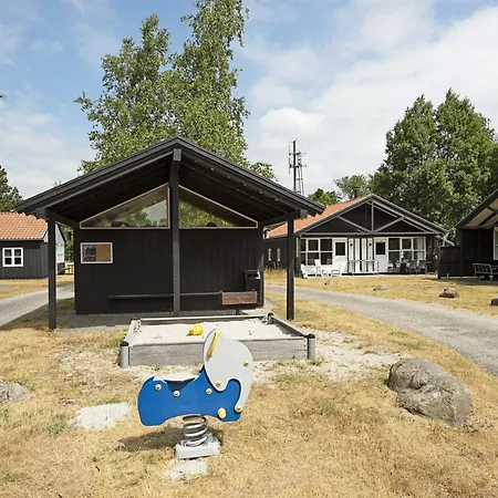 Iolani - 250m From The Sea By Interhome Feriehus