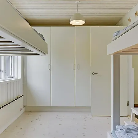 Iolani - 250m From The Sea By Interhome Feriehus