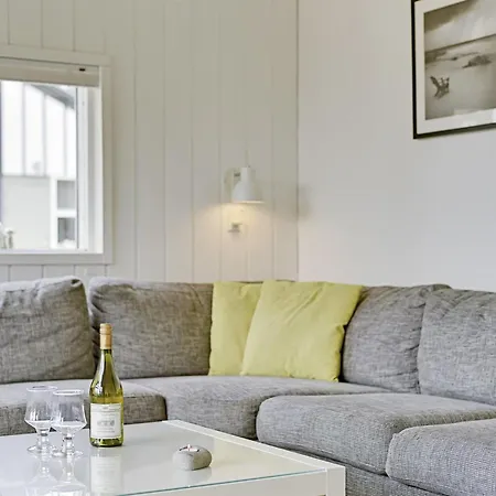 Iolani - 250m From The Sea By Interhome Bøtø By