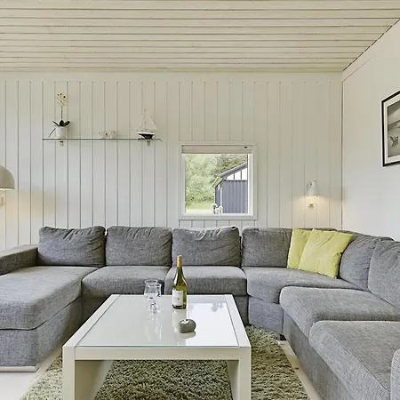 Iolani - 250m From The Sea By Interhome * Bøtø By